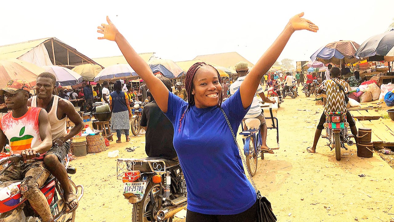 ASABA LIVING - I Went To One Of The Major Food Market In Asaba Delta State Nigeria  Vlog #3