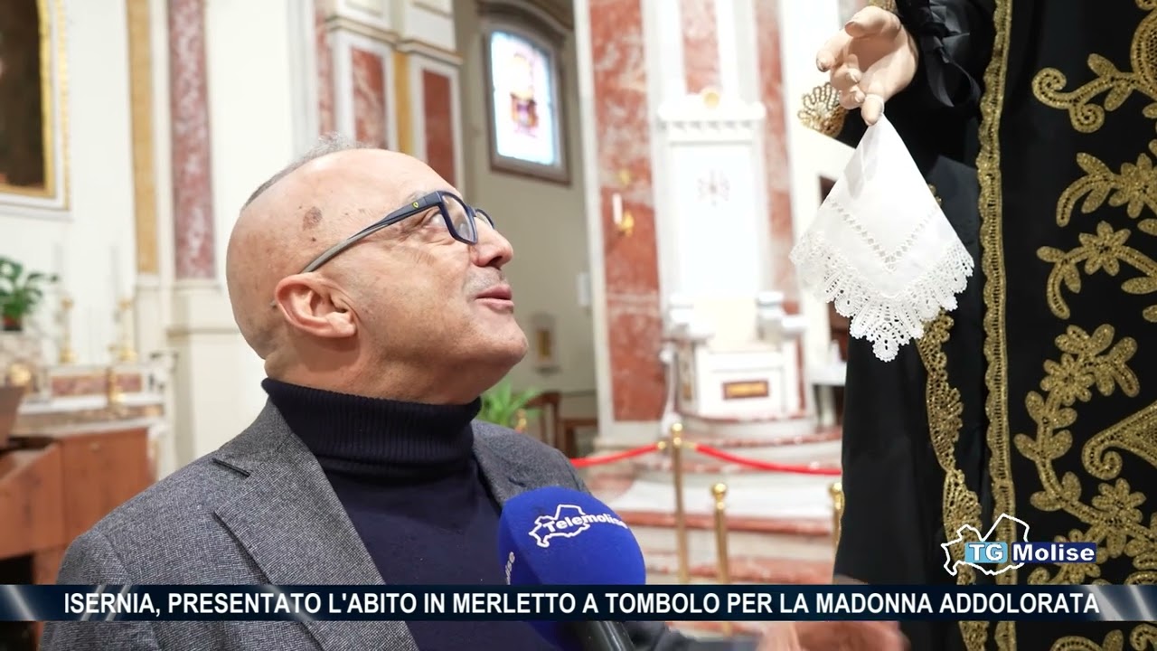 Isernia, presentato l'abito in merletto a tombolo per la Madonna Addolorata