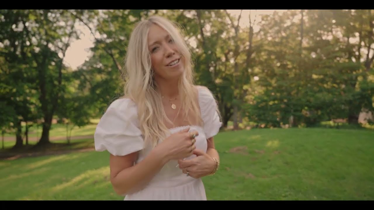 'Hope's Gonna Find You' | Ellie Holcomb | Official Music Video