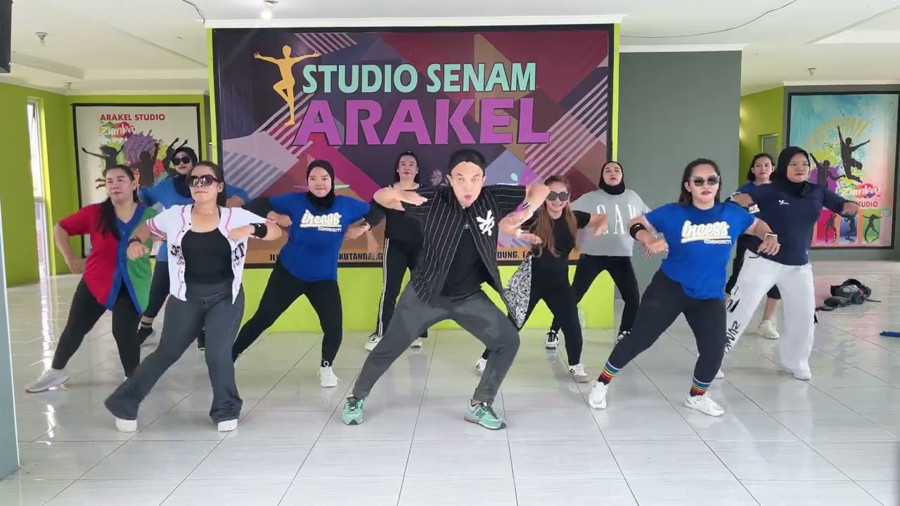 BOOM BODY | ZUMBA | STUDIO ARAKEL CIPARAY | ZUMBA WITH ZIN ROBI MODJO 