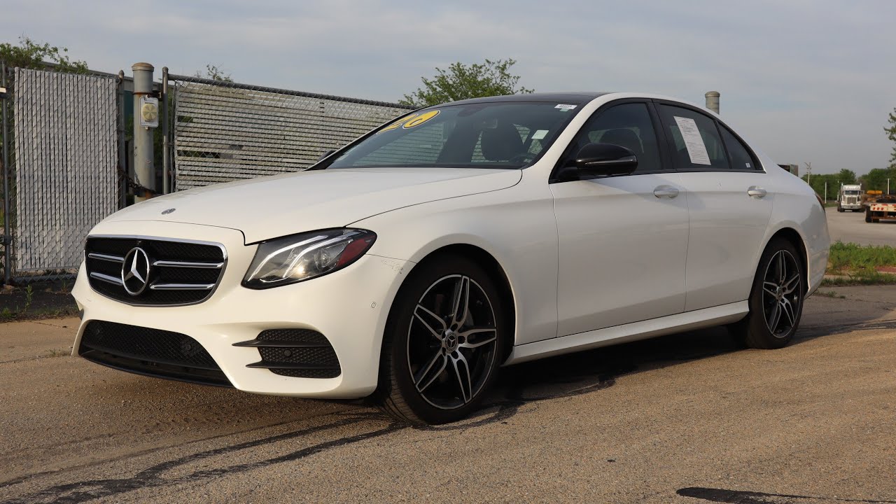 Проверка качества салона Mercedes-Benz E 350 2020 года (непреднамеренный ASMR)