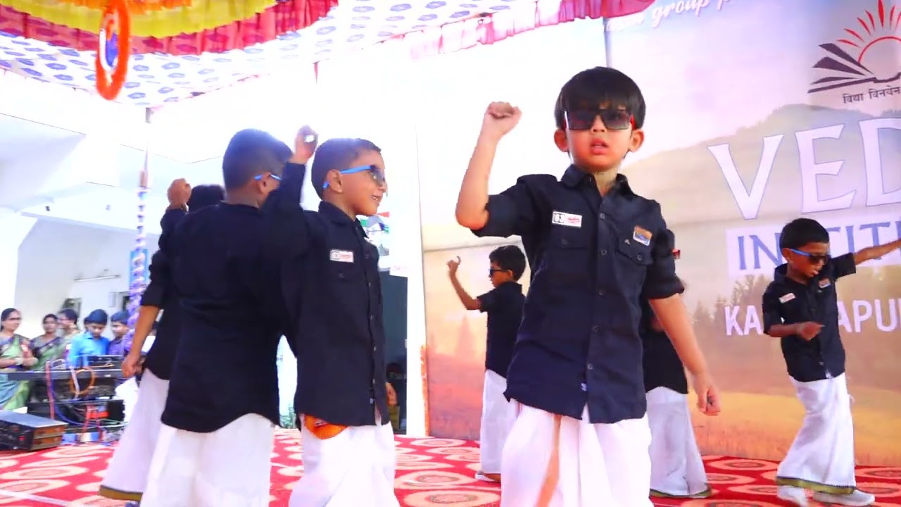 elluleri Dance by LKG Kids at Vedas Kamalapuram Annual Day