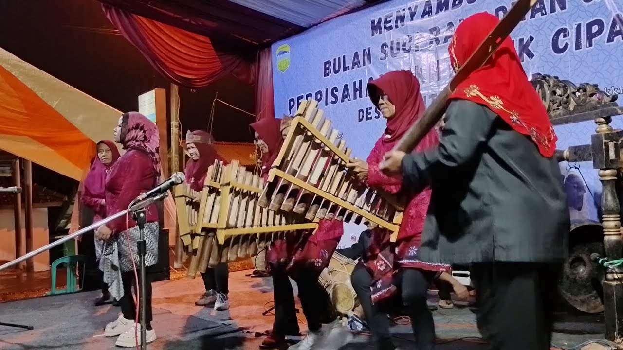 Angklung,( calung Sunda  ) desa santanamekar, Cisayong tasikmalaya #hiburan#viral#calungsunda#fyp 