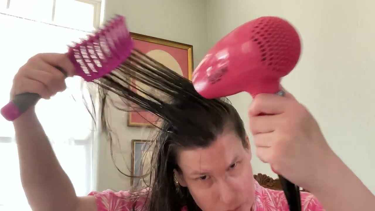 Happy Monday! Spend a few minutes with me while I blow dry my hair with ya'll!