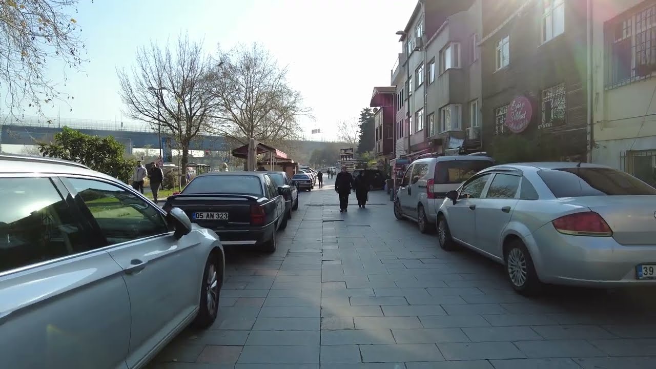 Istanbul Walking Tour - Feshane Street (Ey&uuml;psultan) - Golden Horn & Art Hub 4K