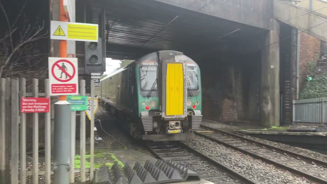 350121/103 departs for B’ham New St with a tone from driver and 2 tone from guard! #class350 #tone 