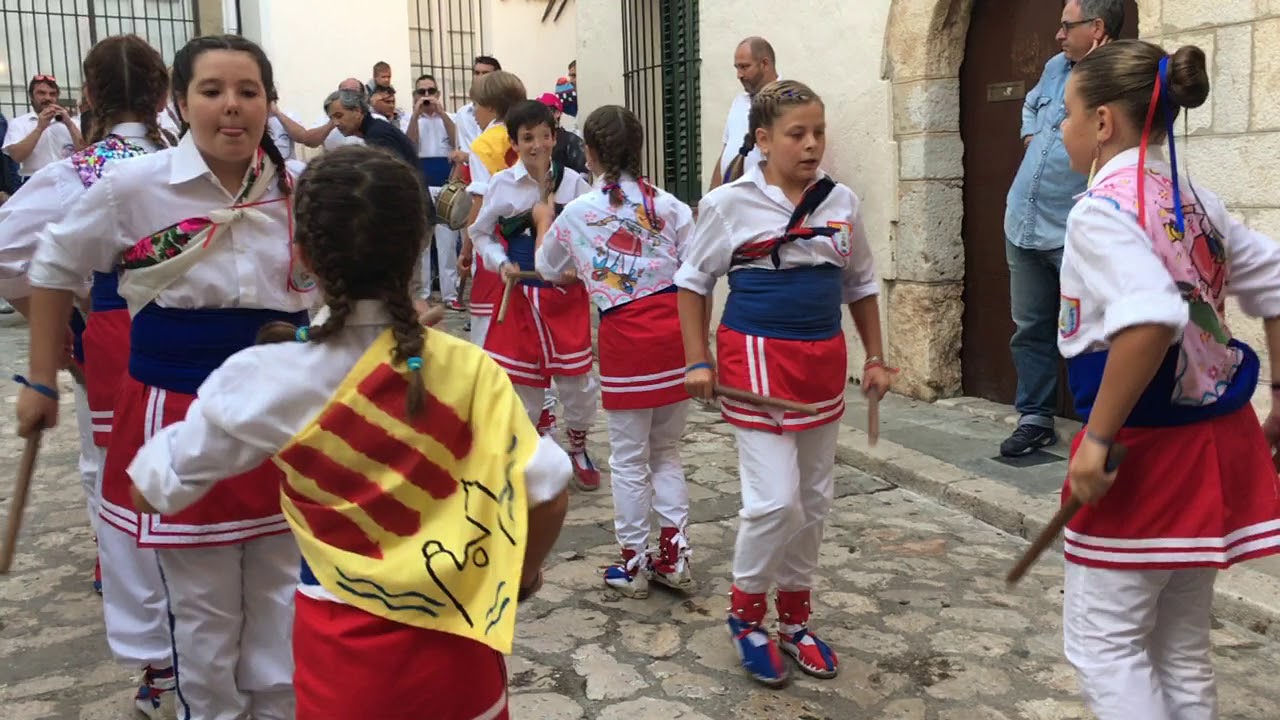 Bastoneres i bastoners a la Matinal de Santa Tecla