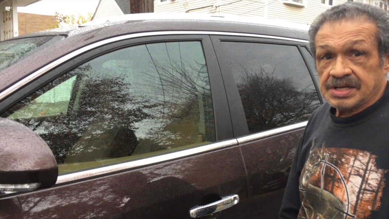 Car mirrors smashed in West Brighton