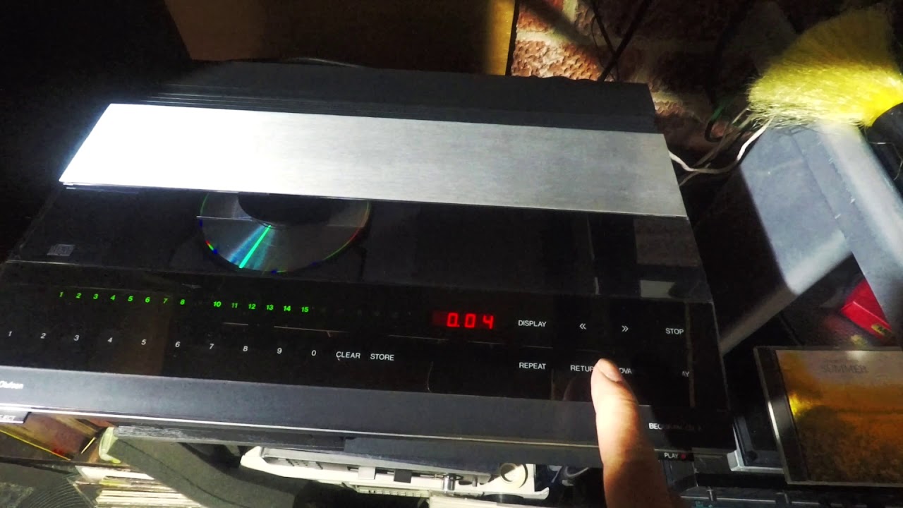 Bang & Olufsen CDx and CDX2 Comparision-Playing CDX