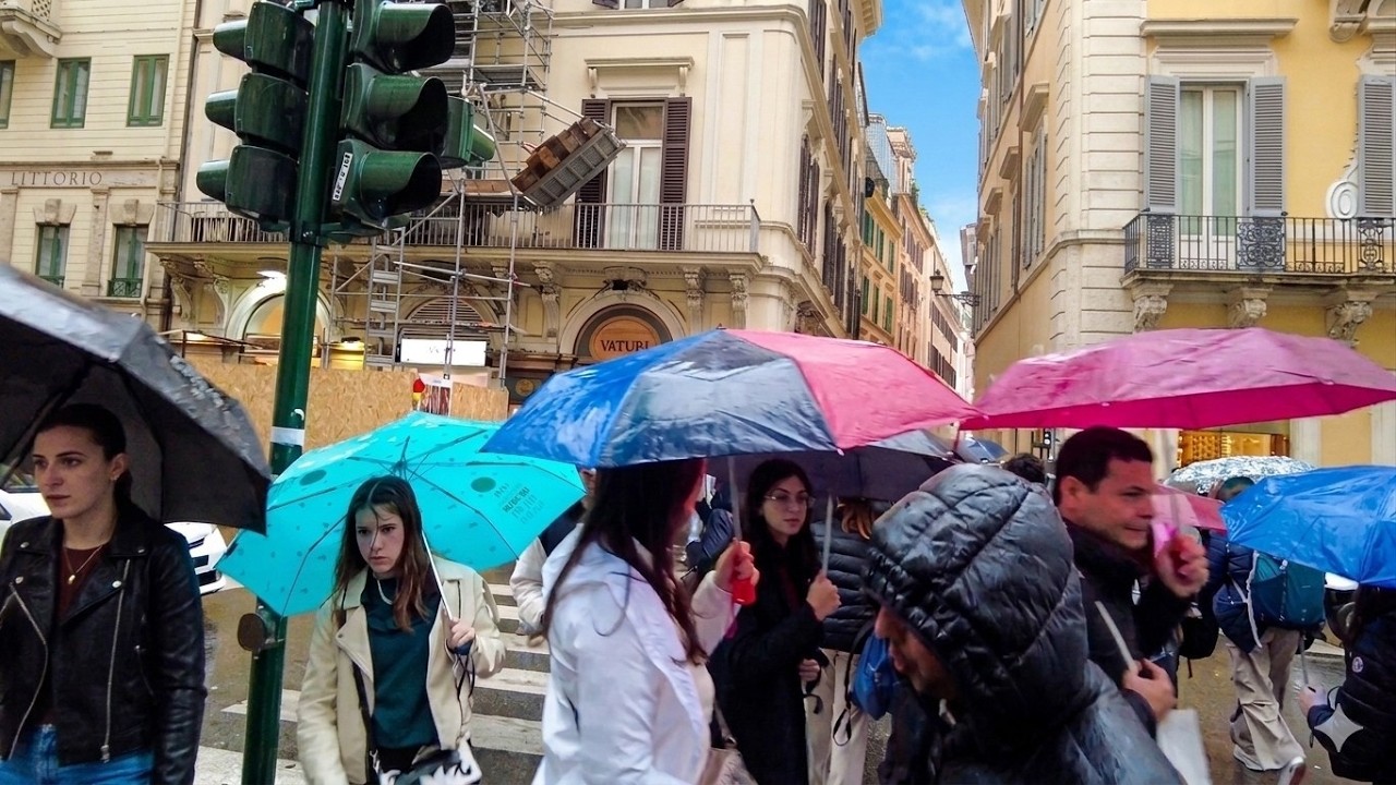 Rome Italy 2026, A very wet day in Rome - Rome Rainy walking tour 4k 60fps