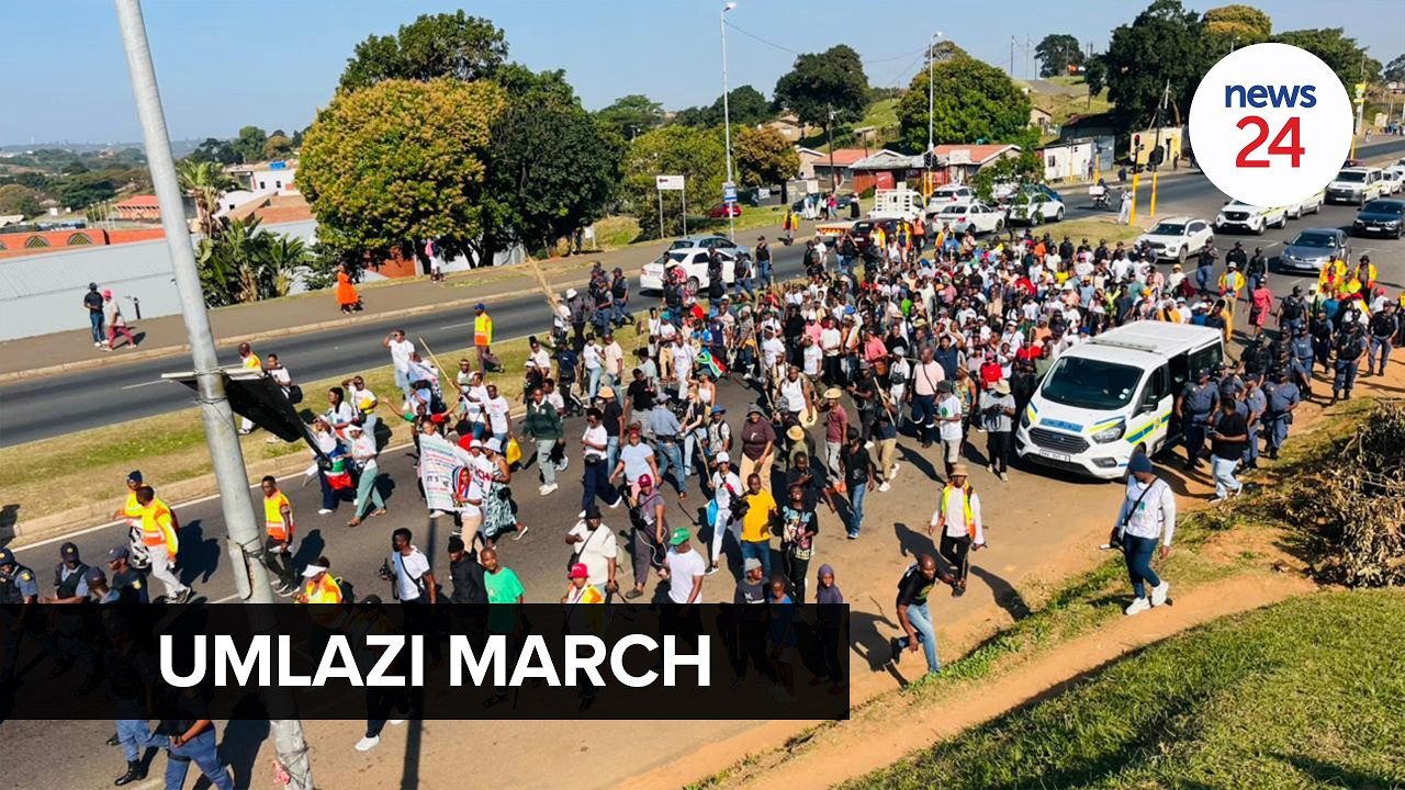 Umlazi marchers give foreign-owned tuck shops 30 June deadline to close | WATCH