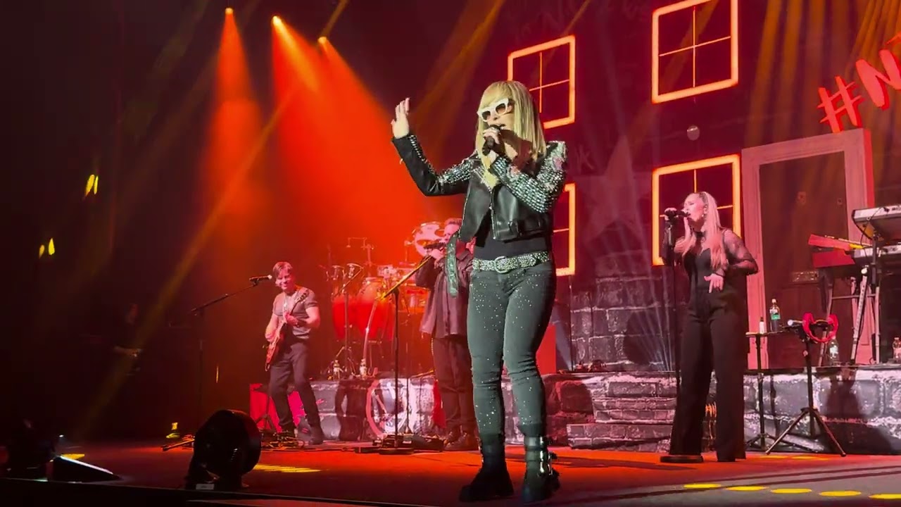 Anastacia - Left Outside Alone [Live @ Gran Teatro GEOX, Padova 25-03-2025]
