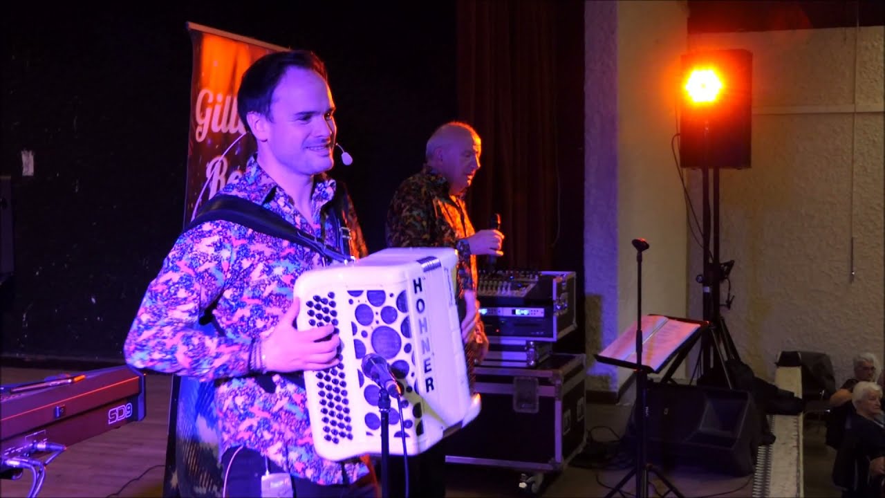 Jérôme & Gilles ROBERT à Souillac. Les danseurs font le show!
