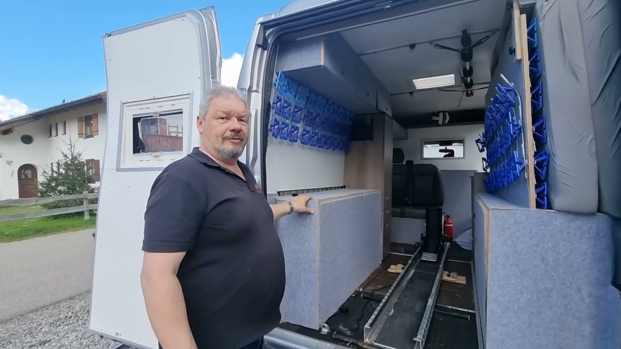 R1250 GS, Motorradtransport im Wohnmobil, konstruiert von Frank B&ouml;ck