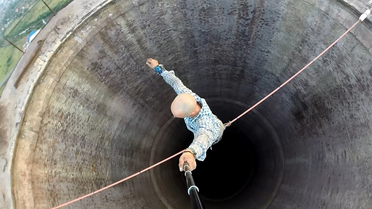Highline on 153m Chimney in Oradea