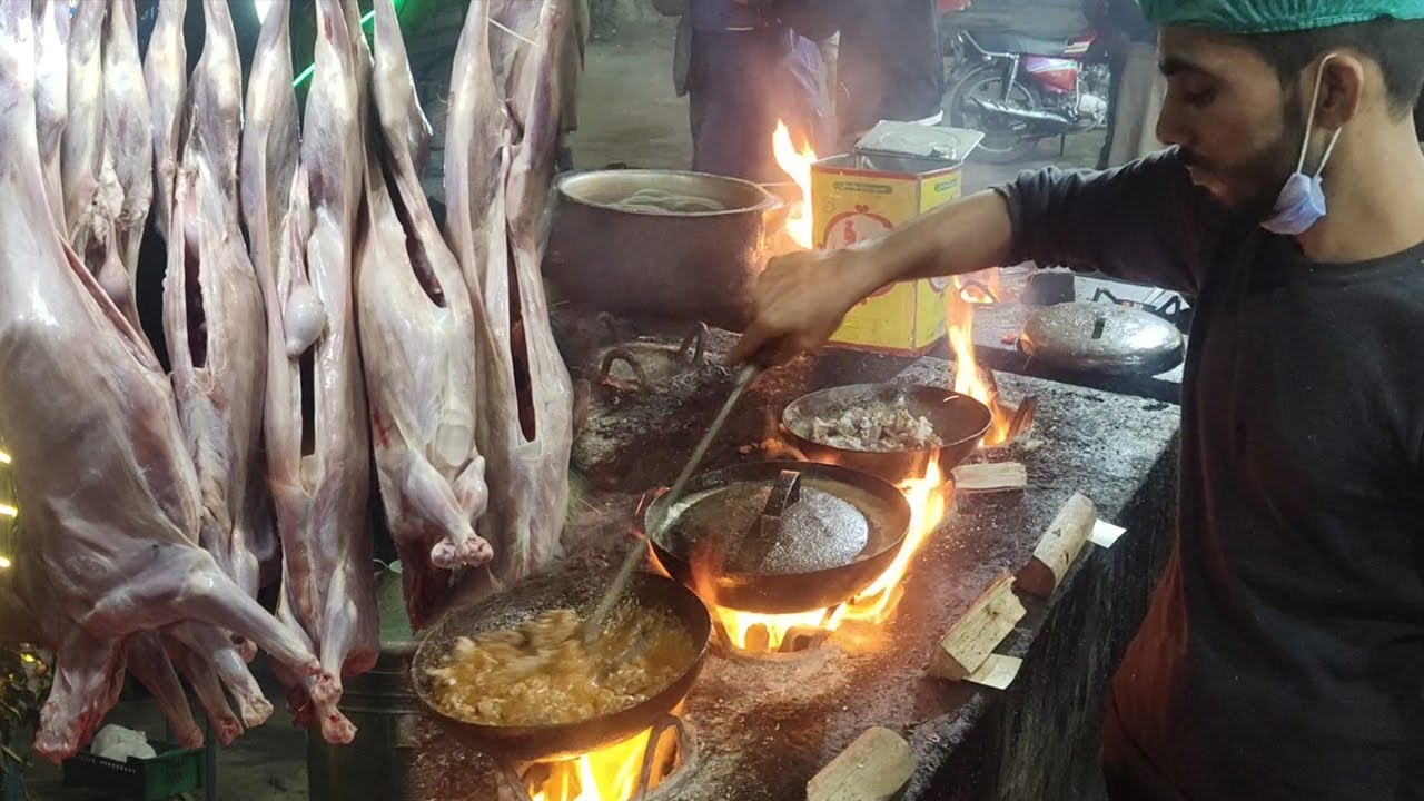 Mutton Karahi Recipe | ilyas Dumba Karahi, Truck Adda GT Road Lahore | Lahori Mutton Karahi Making