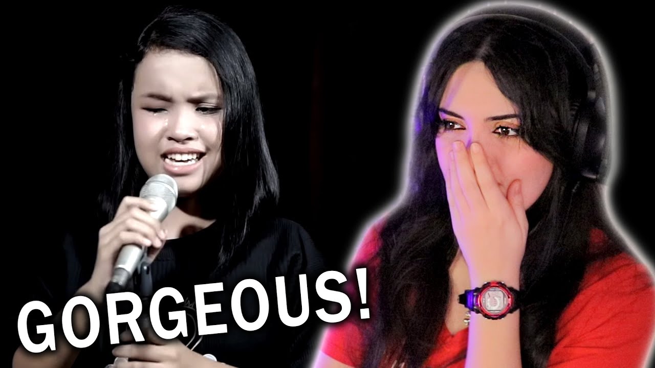 Putri Ariani 