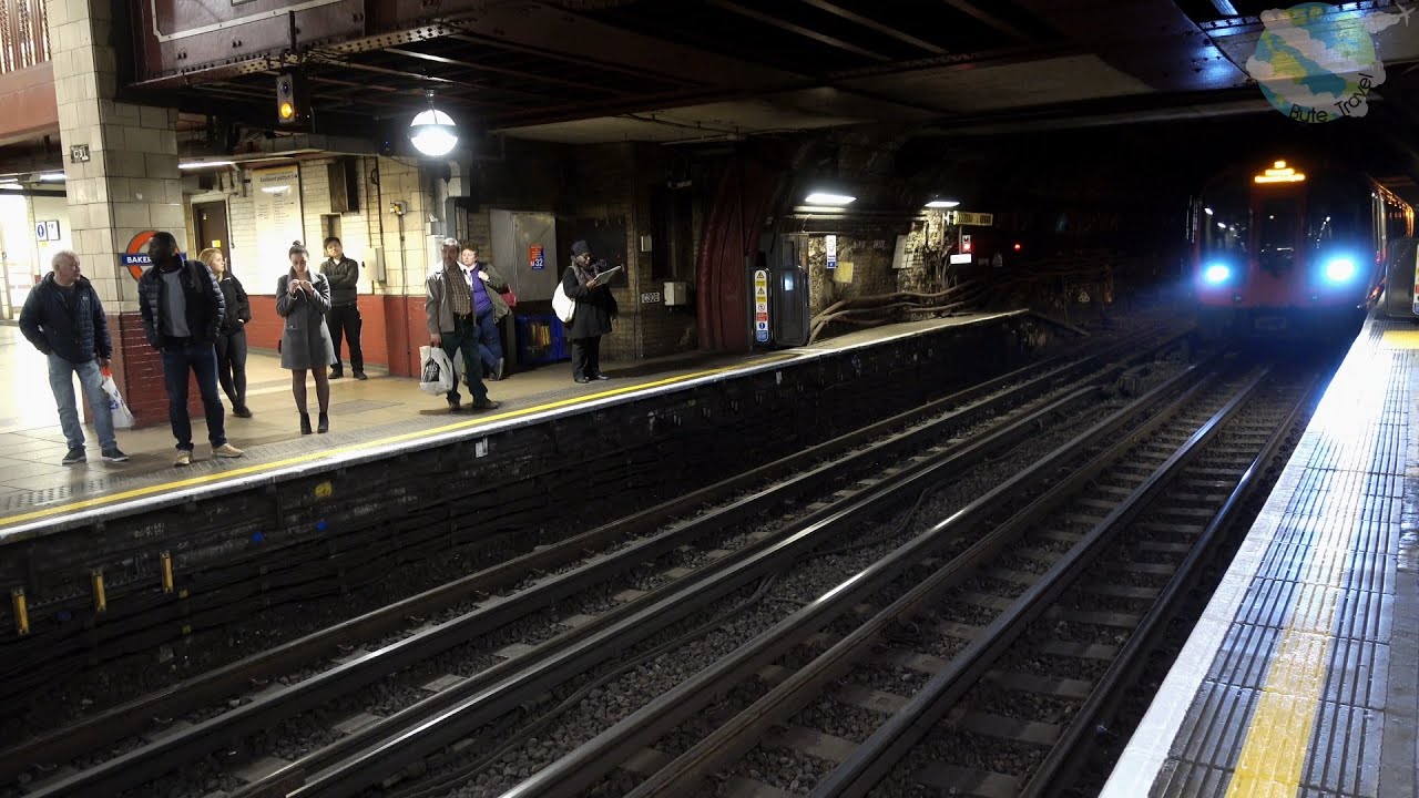 London Underground Trains Arriving and Departing Platforms in 4K