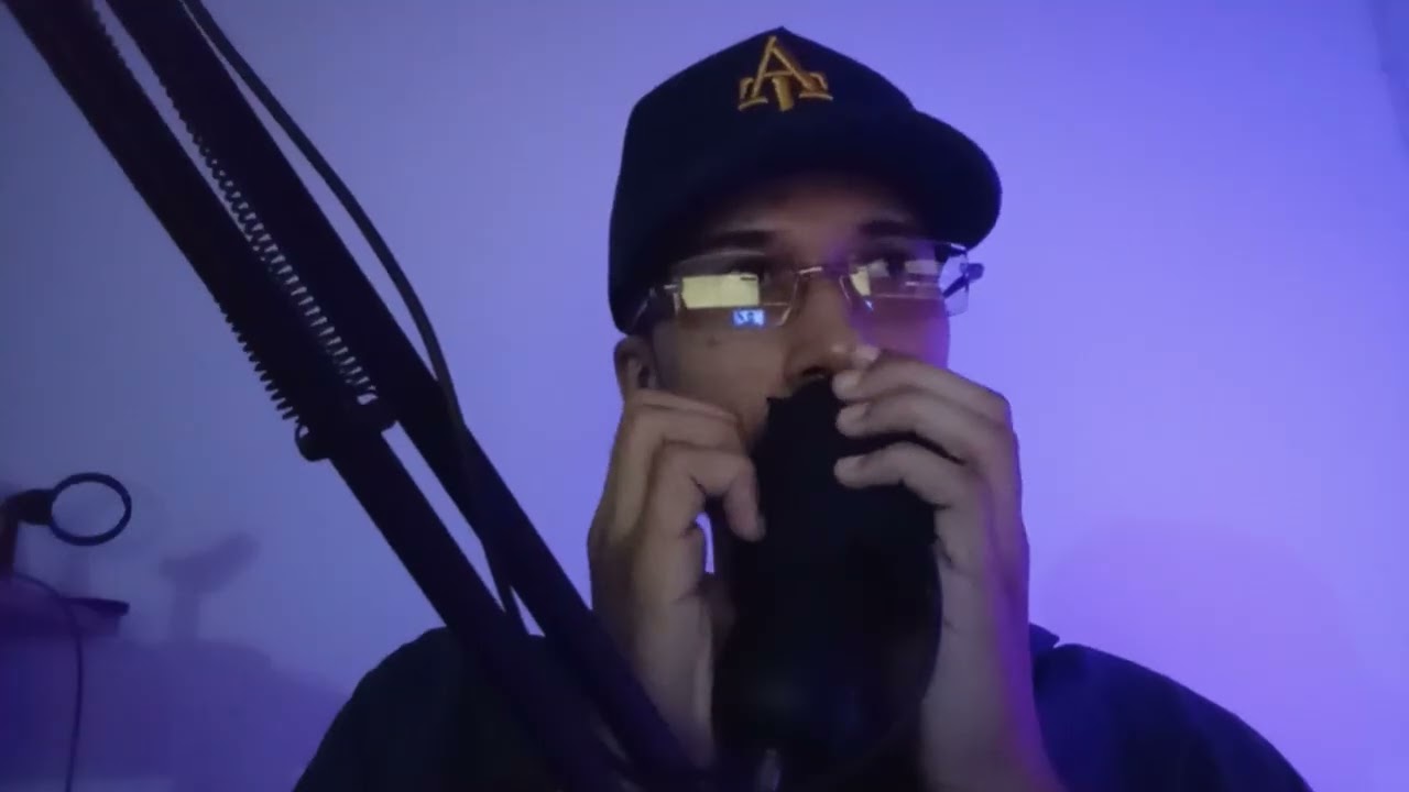 ASMR Mic Scratching ✨ with Relaxing Mouth Sounds