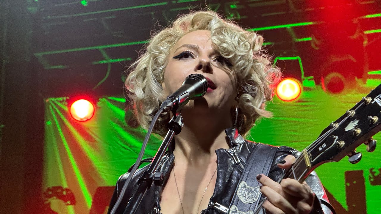 Samantha Fish LIVE in Santa Ana on 11/16/25 - 