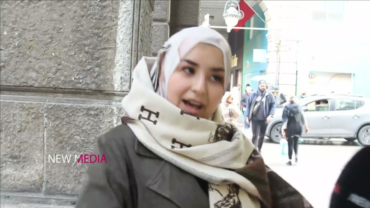 جزائرية من عنابة❤️​ نحن  مازلنا محافظين في اللباس مقارنة بالجزائر العاصمة 
