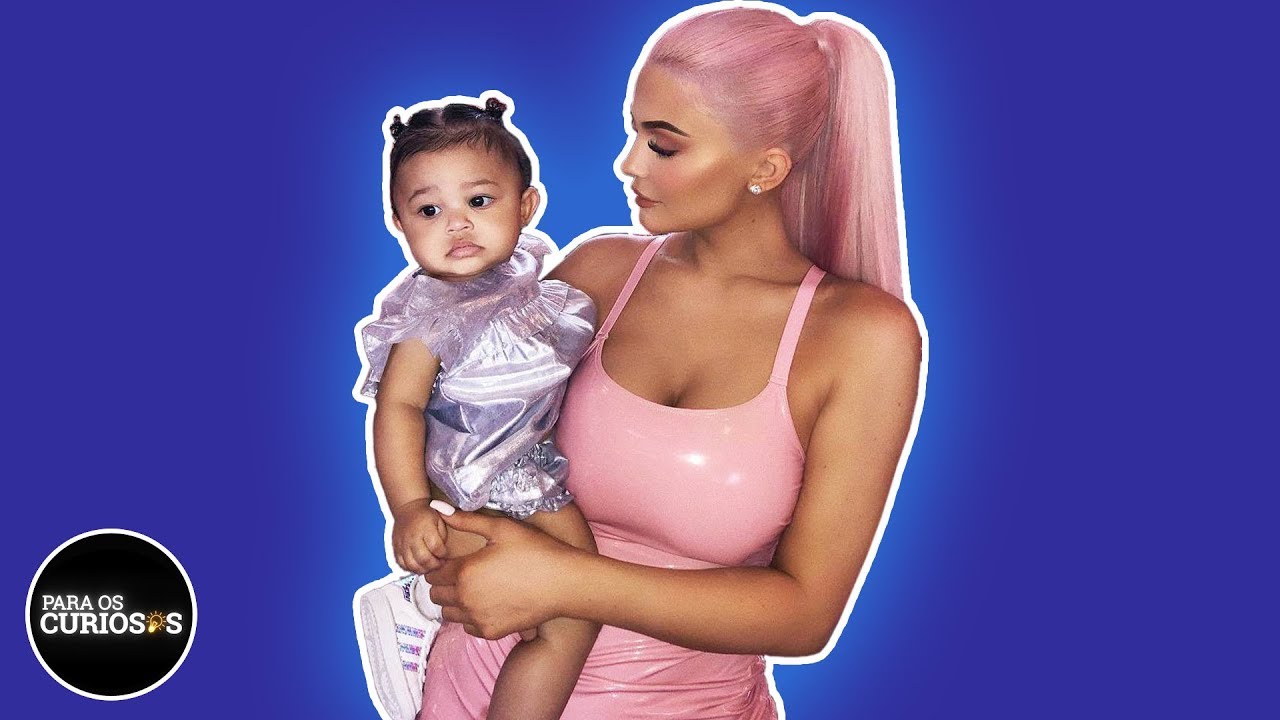 KYLIE JENNER É A Melhor MÃE entre as Kardashian Jenner?