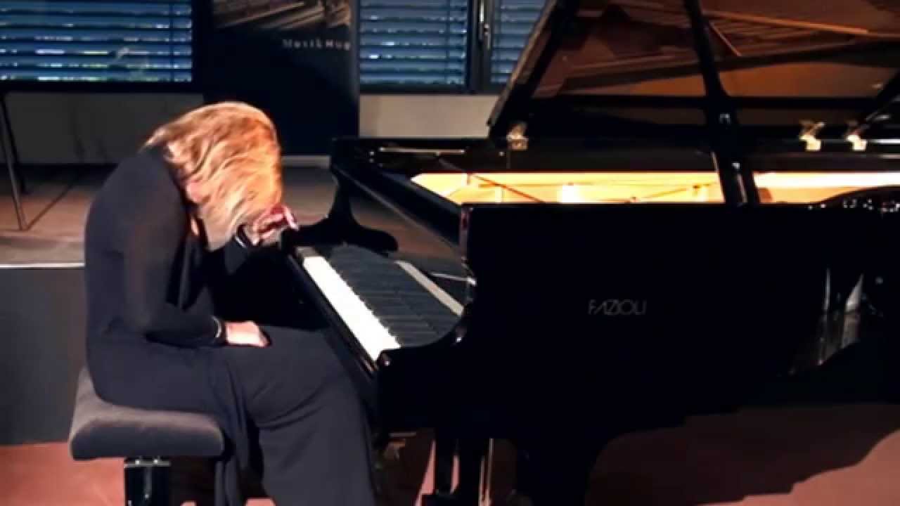 ANJA WOSCHICK plays SKRJABIN Etude op.8 / No.11 B flat minor
