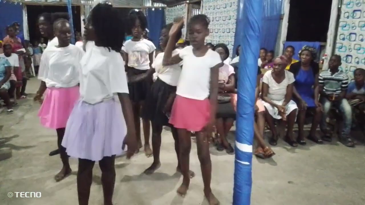 Gade kijan timoun yo kraze Legliz la avèk Yon dans papam nan konba #foryou #motivation #viralvideo 