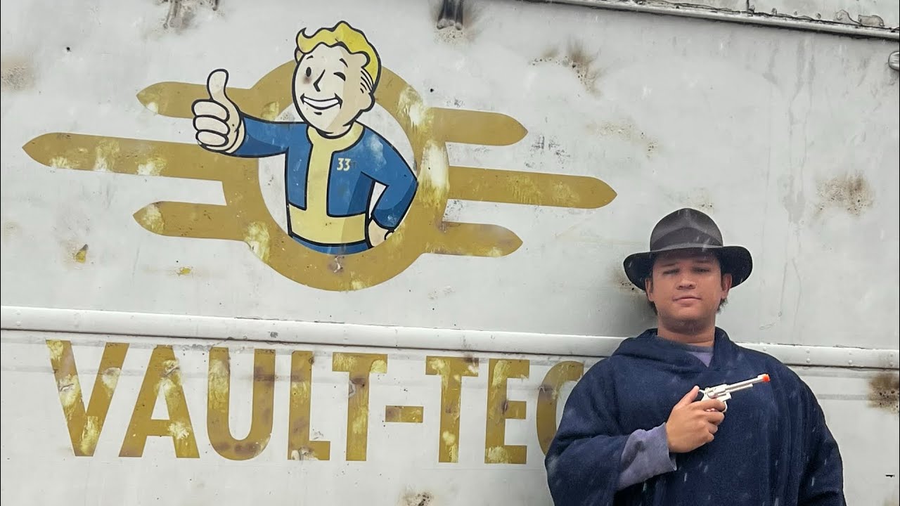 Watching FALLOUT in Goodsprings! Fun Day + Finale Watch Party! - vlog