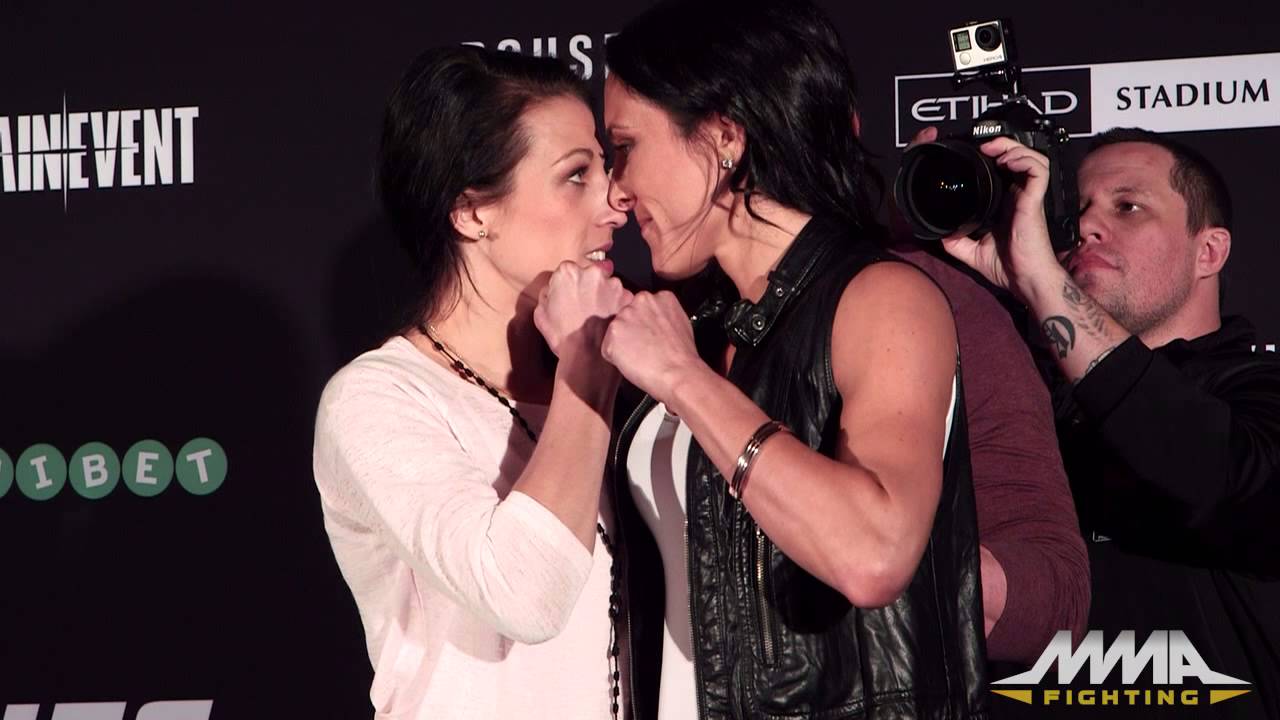 UFC 193: Joanna Jedrzejczyk vs. Valerie Letourneau Staredown