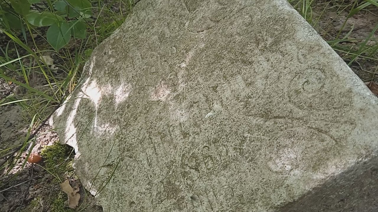 Jaworzno mało znane - Porzucone nagrobki