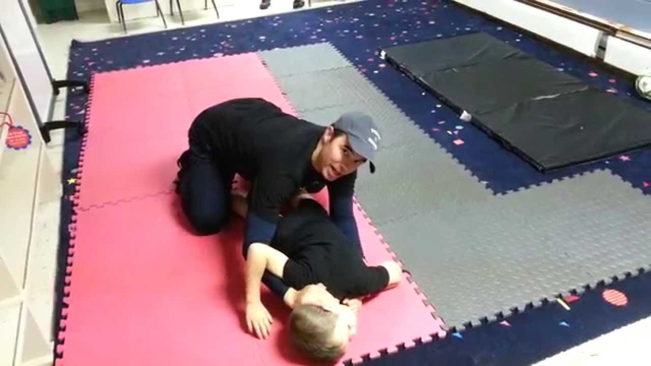 Half Nelson to Cradle