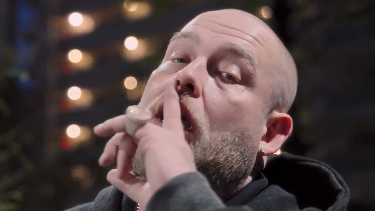 CRIMEAPPLE  - FOREVER (OFFICIAL VIDEO)