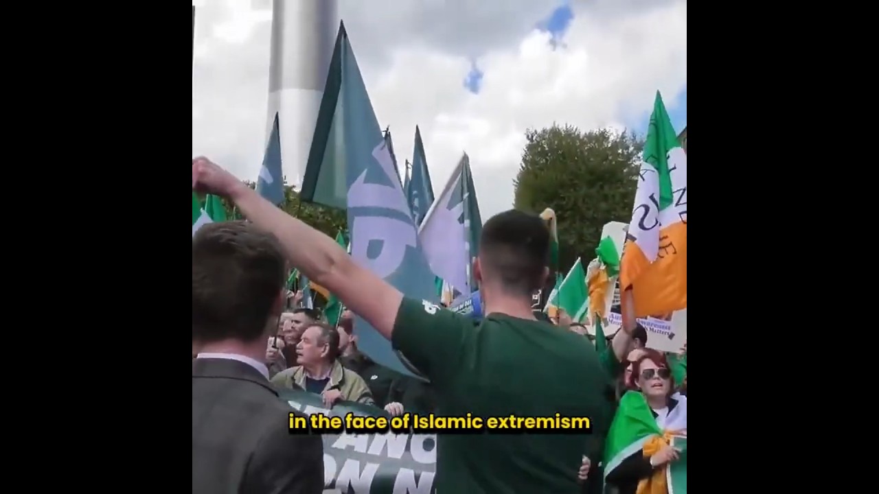 10k+ Irish Patriots BLOCKED Islamic Parade in Dublin #irish #protest #immigration #immigrant #dublin