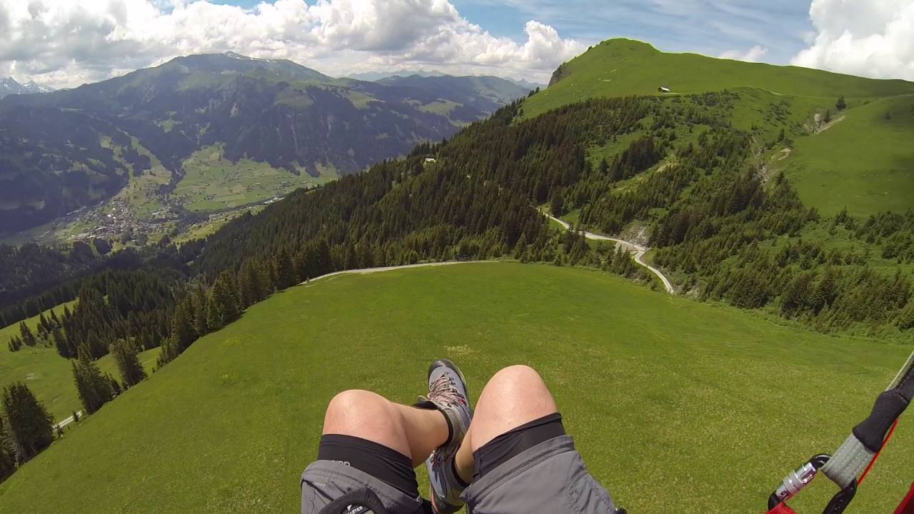 Gleitschirm Fliegen in die Alpen
