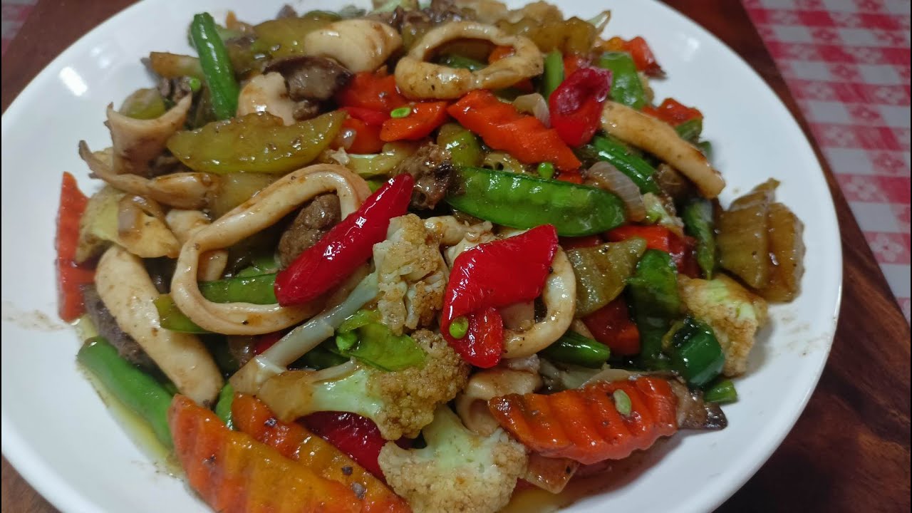 Stir Fry Mix Veggies with Squid and Chicken liver