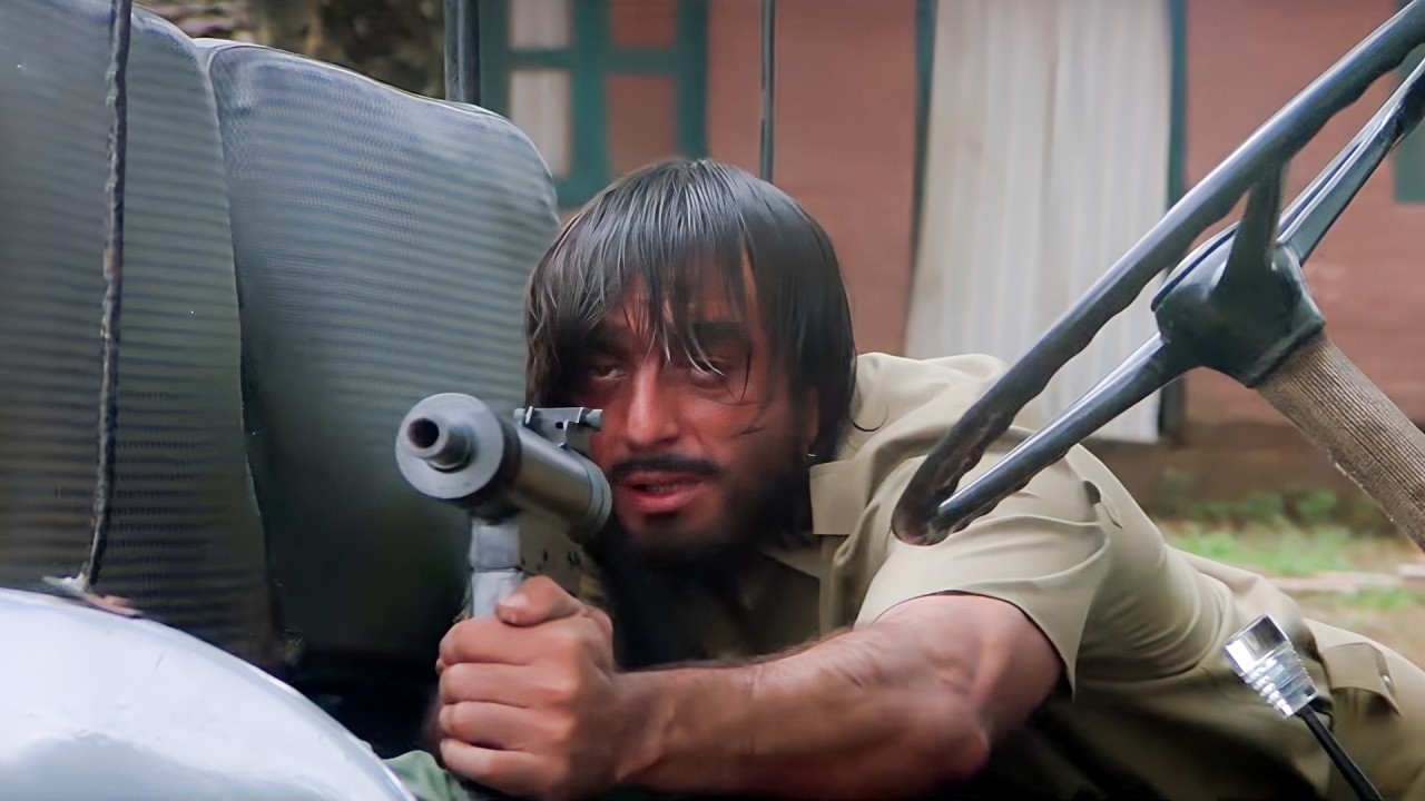 पुरे हिम्मत के साथ संजय दत्त ने वोट चोरी करने वालो को सबक सिखाया | Sanjay Dutt डेरिंगबाज़ सीन