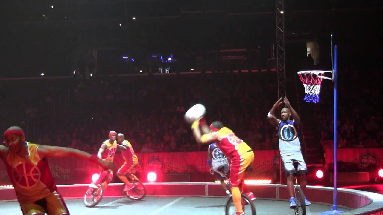 Barnum and Bailey circus 2013 Unicycle Basketball