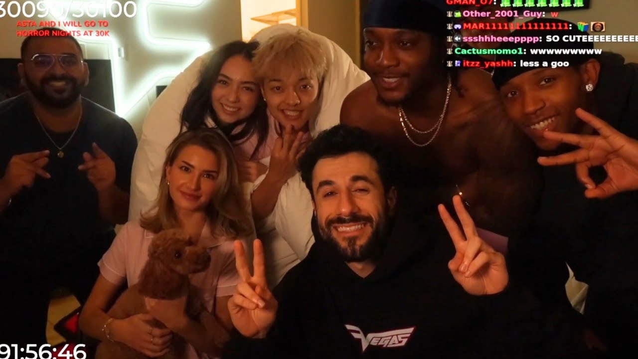Кайсан расчувствовался, а затем Asta & FaZe Boys поздравили его с получением 30 тысяч.