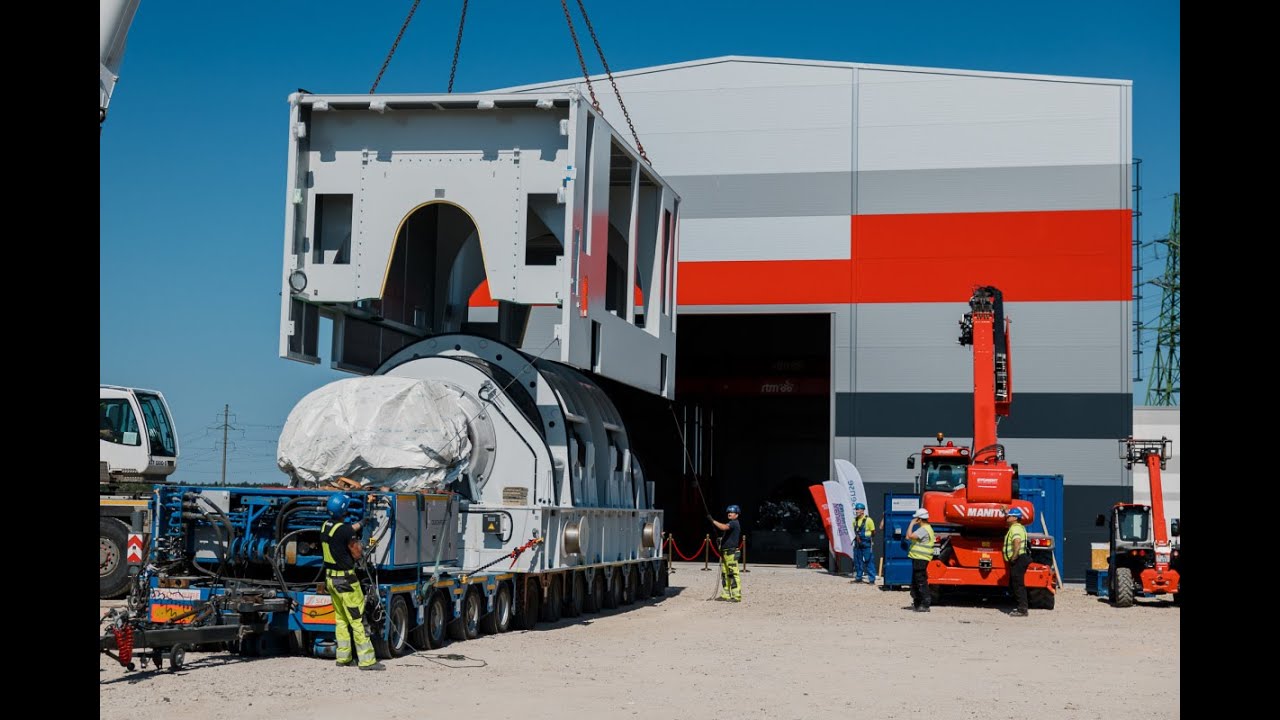 The first synchronous condenser has been installed in the new AST station in Grobiņa