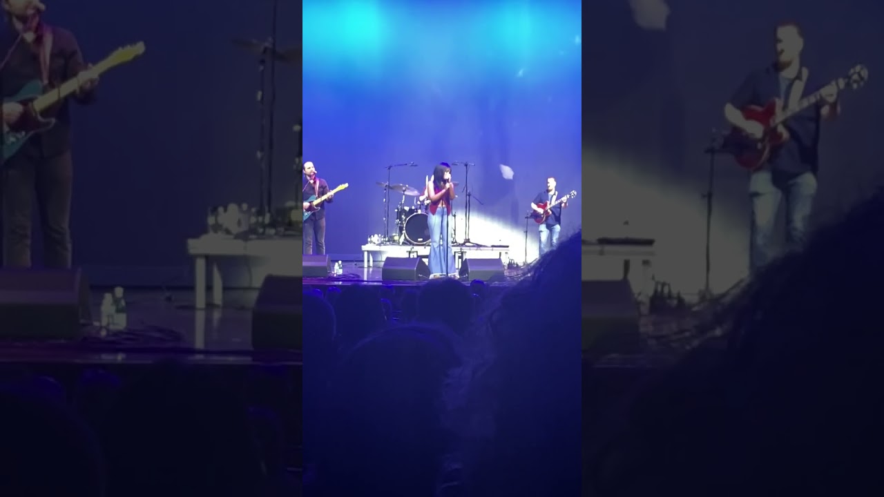 Tristan McIntosh and The Linda Ronstadt Experience performing 