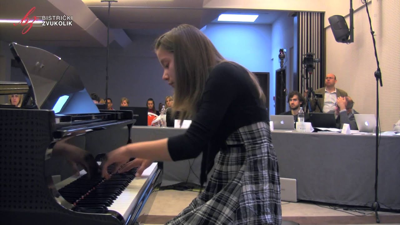 Dora Pejačević: Ljubica op. 19, br. 2 - Petra Podhraški, klavir / Bistrički ZVUKOLIK 2014.
