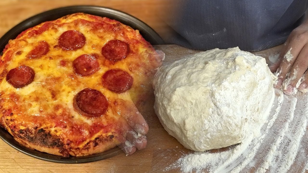 Schneller Pizza Teig f&uuml;r amerikanische Pizza - Papa John's, Dominos, Pizza Hut Stil