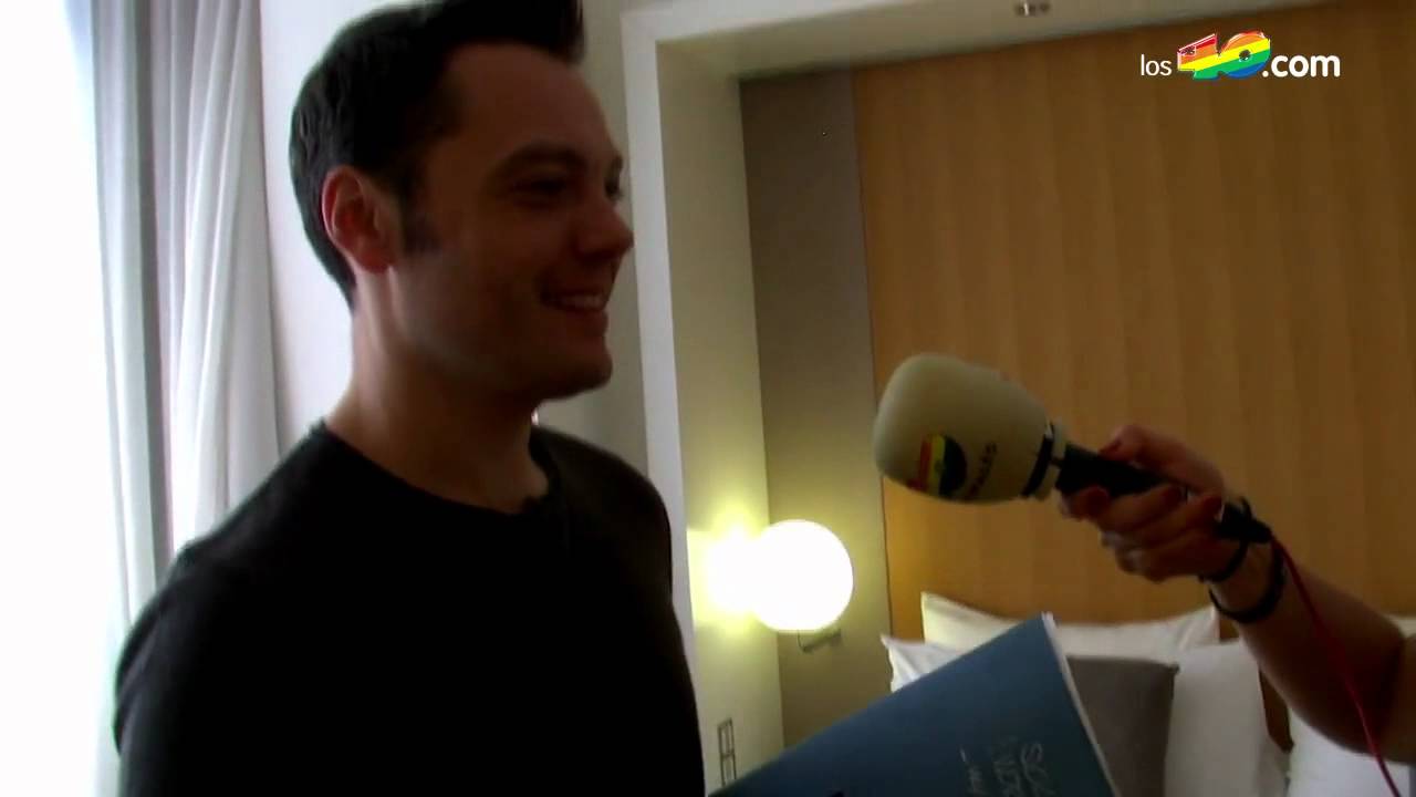 Tiziano Ferro's hotel room, journals and house keys