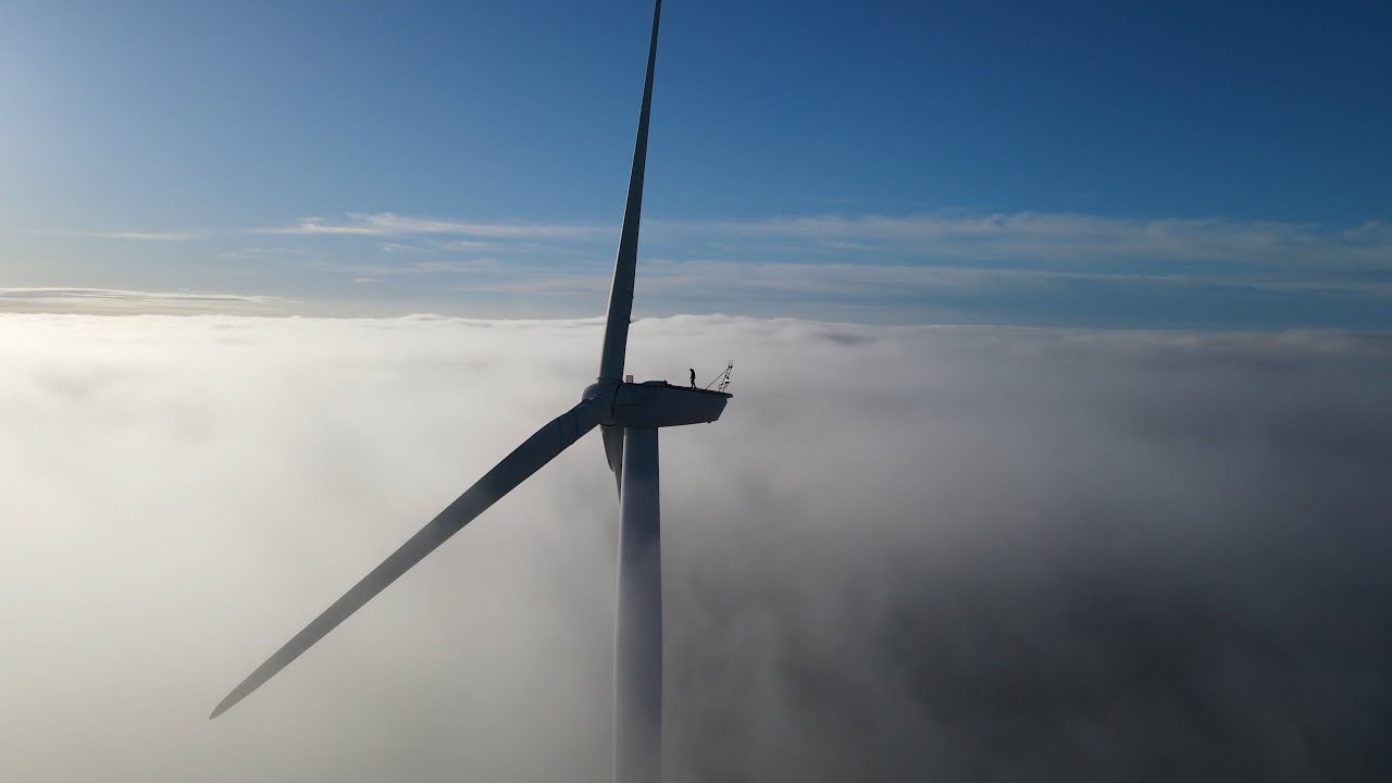 Unreal Windturbine Climb
