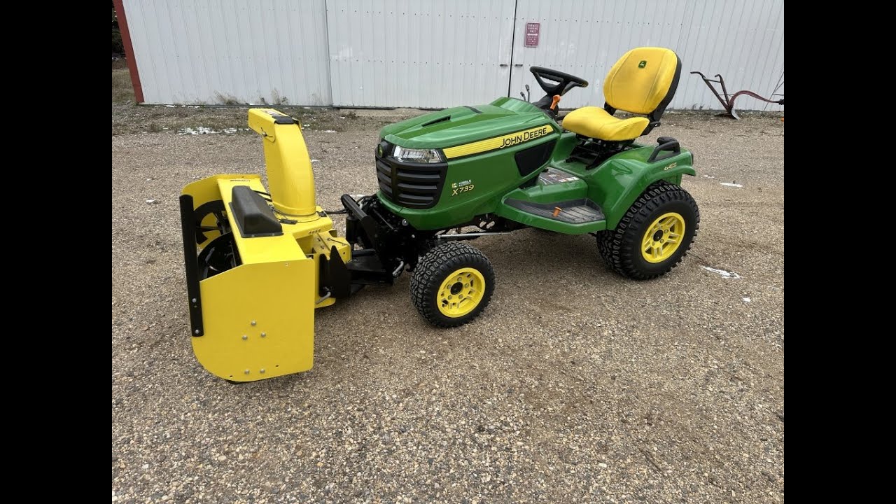 2021 John Deere X739 Lawn and Garden Tractor with 54