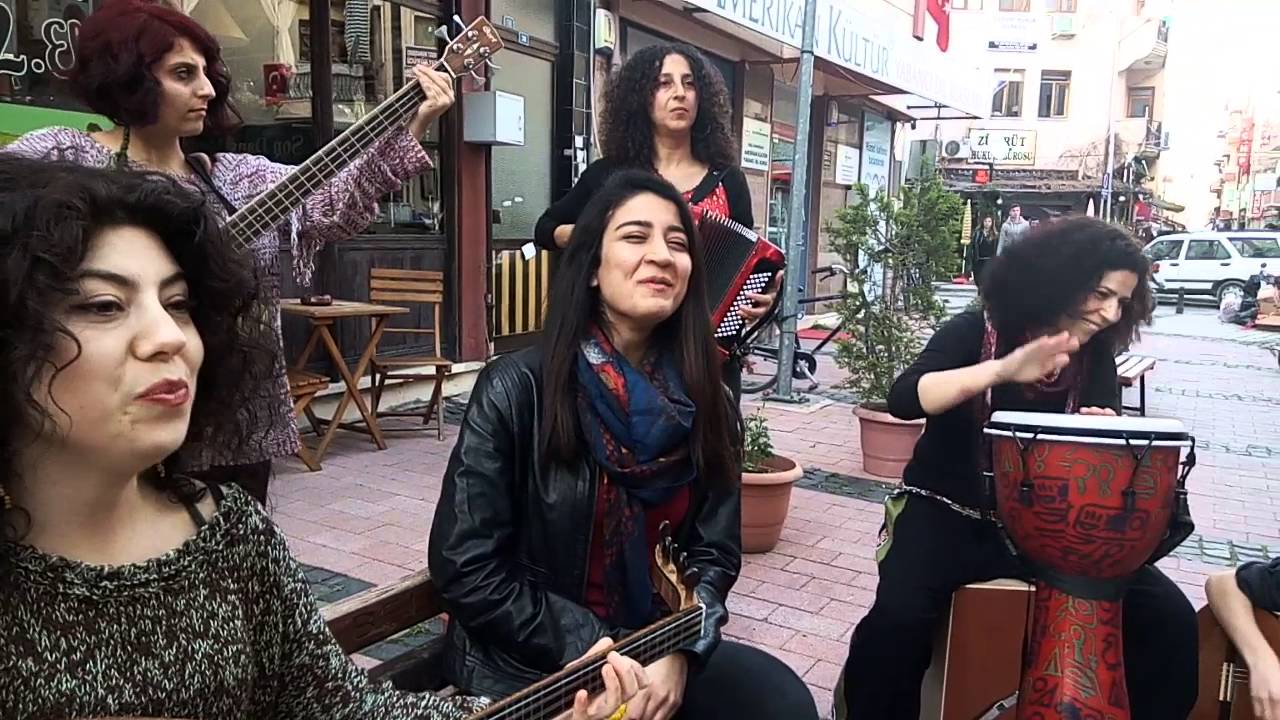 Dina Ensemble / Çık Sokaklara