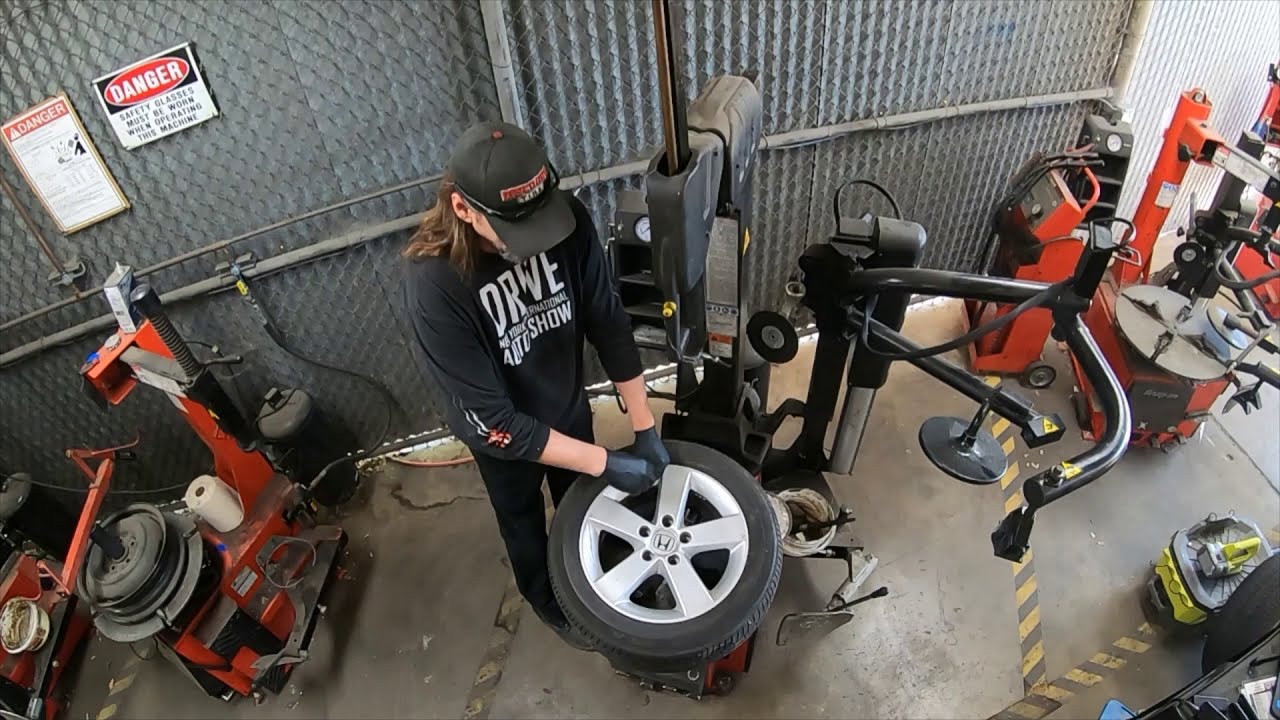 John Bean EHP system V tire changer operation