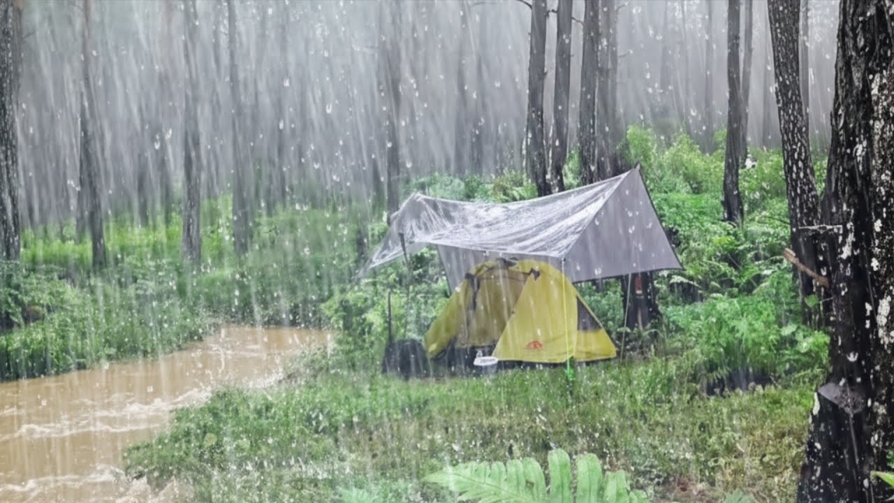 CAMPING DI TENGAH HUJAN DENAT ⛈️ TENDA YANG BASAH BANJIR AKIBAT HUJAN DERAS