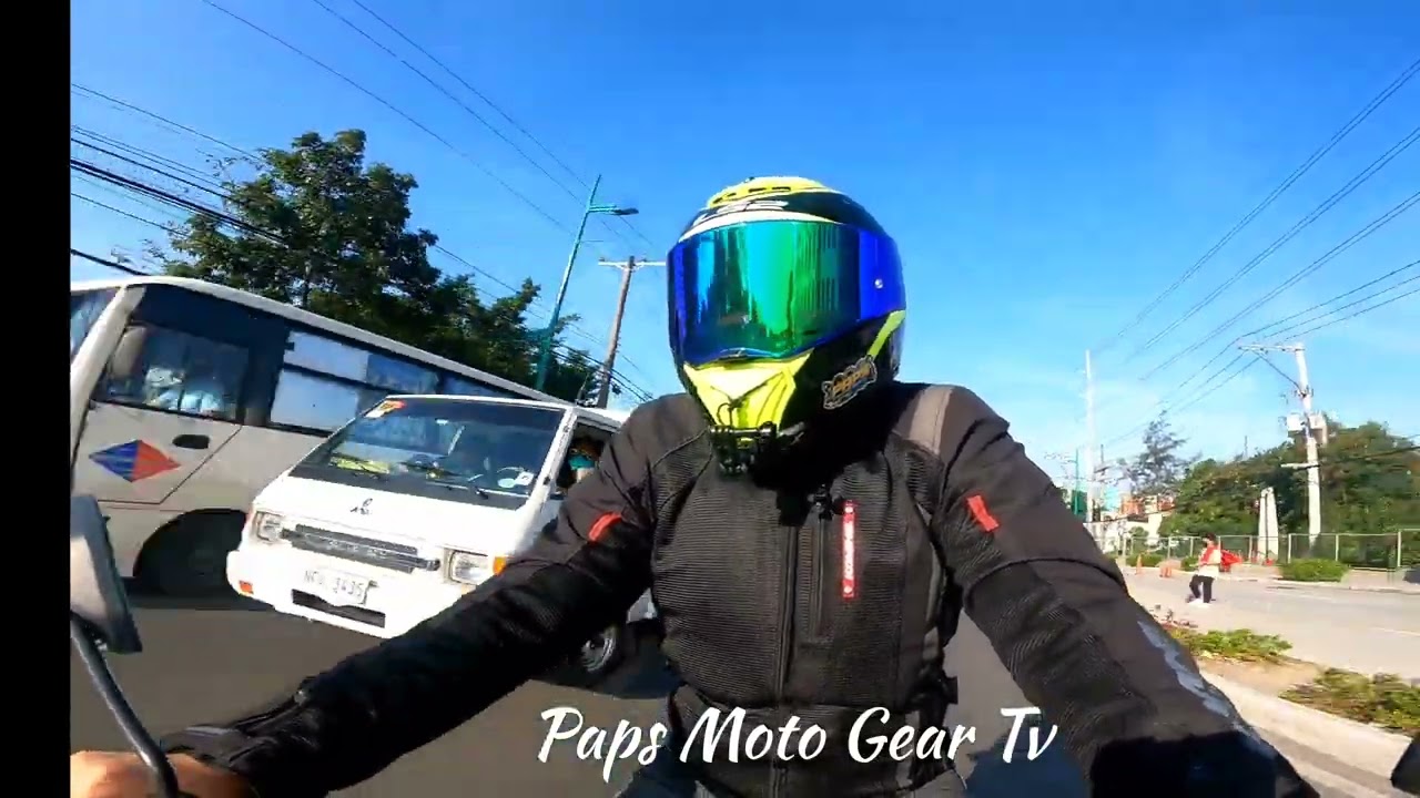 Blue cloud in the sky / Paps Moto Gear Tv